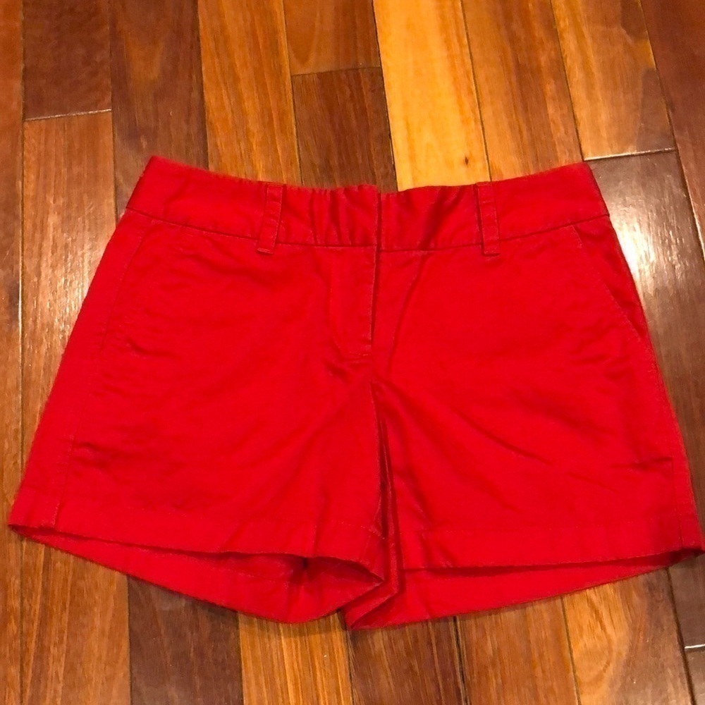 🌸VINEYARD Vines Classic Twill Short Red Size 2